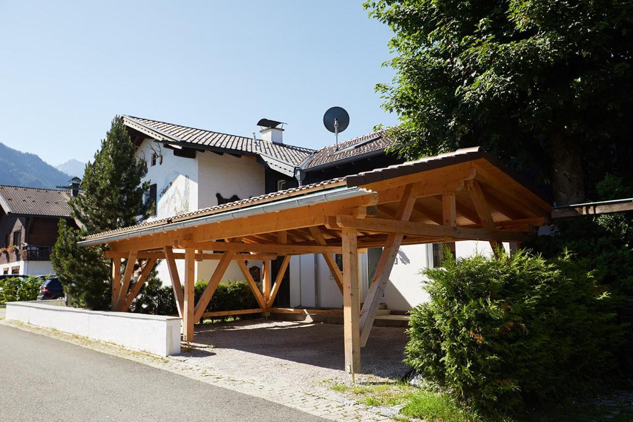 Ferienwohnung Zum Hirschgarten Krün Esterno foto