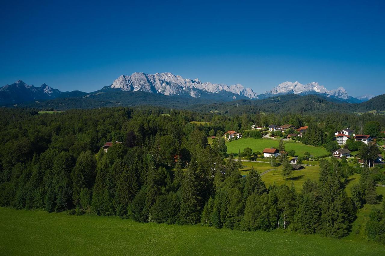 Ferienwohnung Zum Hirschgarten Krün Esterno foto