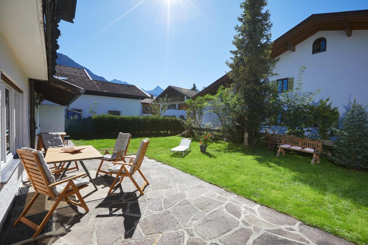 Ferienwohnung Zum Hirschgarten Krün Esterno foto